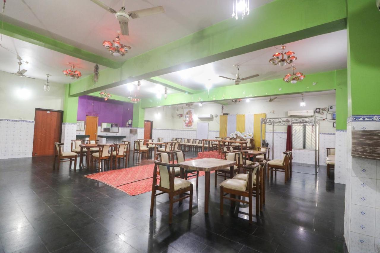 Spot On 65043 Hotel Kalinga Palace Kendrapara Exterior foto