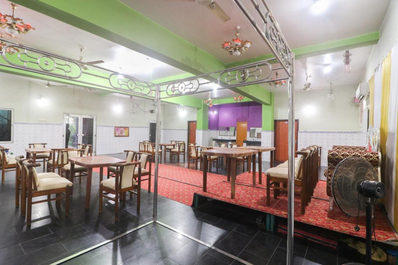 Spot On 65043 Hotel Kalinga Palace Kendrapara Exterior foto